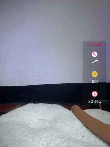 aria_akira Webcam Chat October 18, 2026