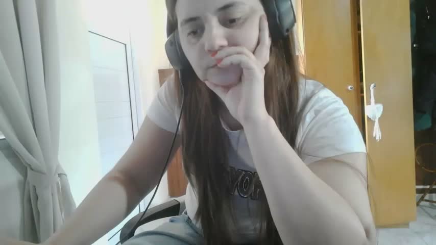 Mikii_ Webcam Chat October 18, 2026