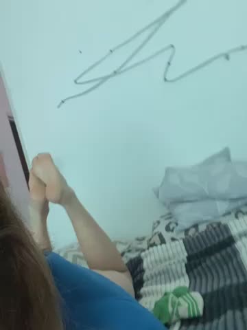 lulupiecitosamor Webcam Star October 18, 2026