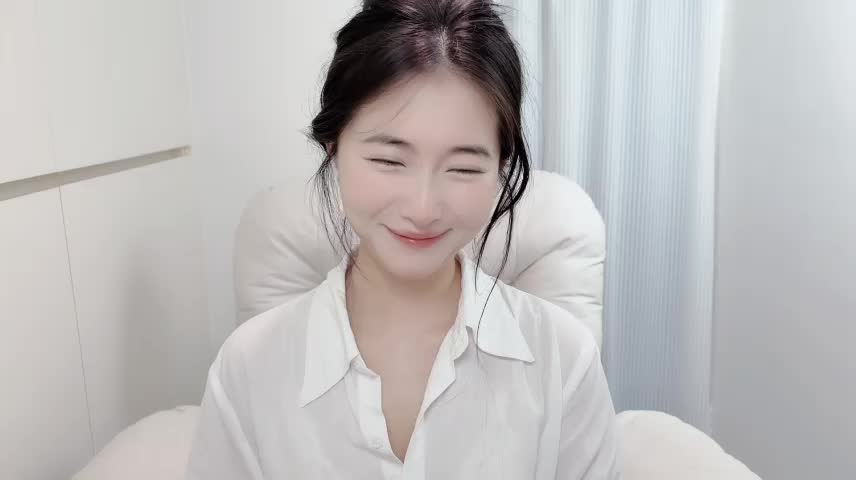 xixi-baobao Webcam Chat October 18, 2026