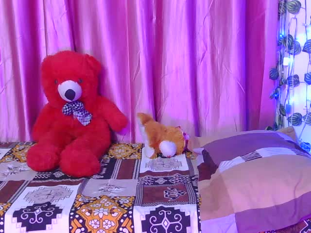 its_lovika Webcam Chat October 18, 2026