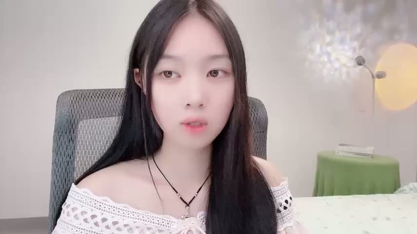 Yoyo33355 Webcam Chat October 18, 2026