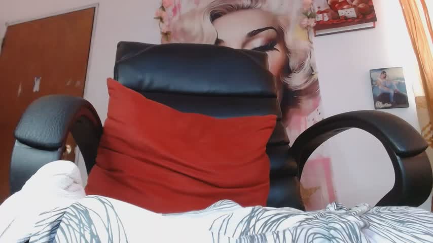 Sexy-Favgirl Webcam Chat October 18, 2026