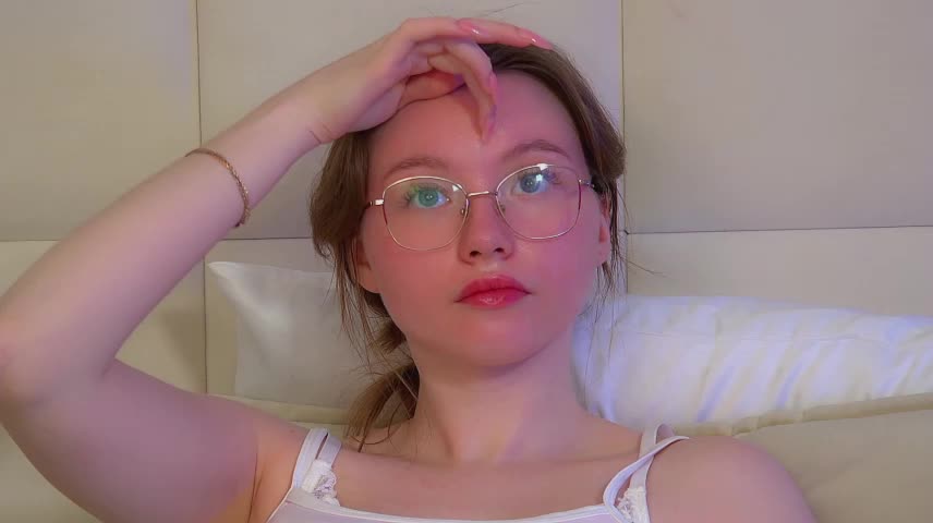 KeiraAsti Webcam Chat October 18, 2026