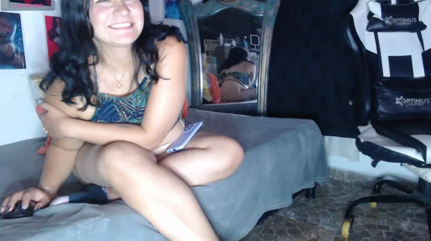 gigiqueen1 Webcam Chat October 18, 2026