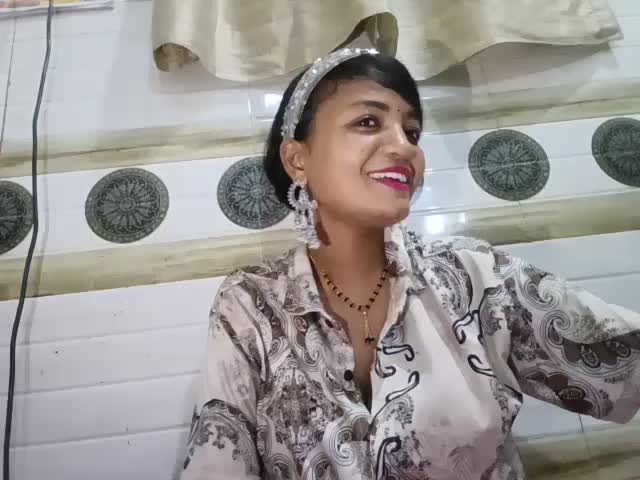 Audi_darkred Webcam Star October 18, 2026