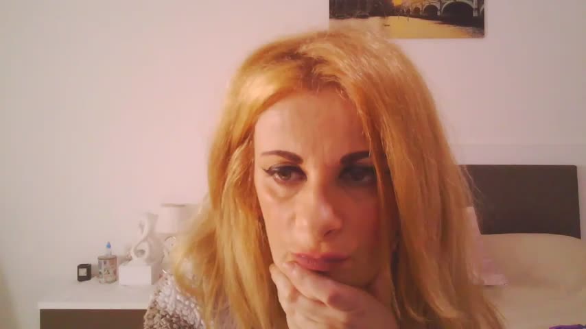Clara1986 Webcam Star October 18, 2026