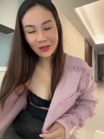 Yioyio-666 Webcam Chat October 18, 2026