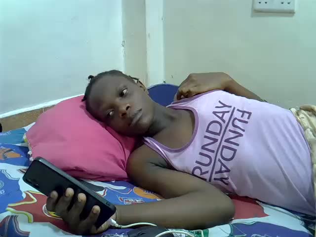Petite_lily1 Webcam Chat October 18, 2026