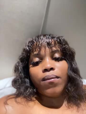 Xoli_11 Webcam Chat October 18, 2026