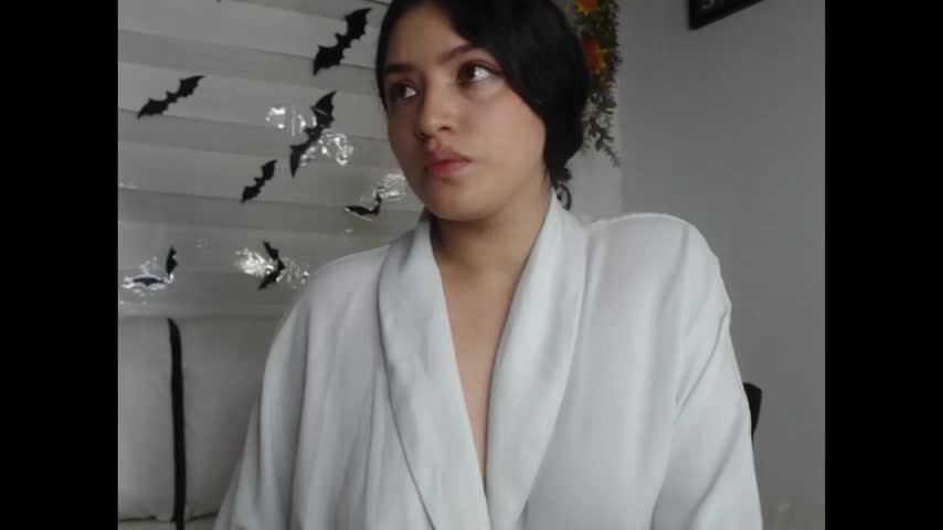 Noapino Webcam Star October 18, 2026