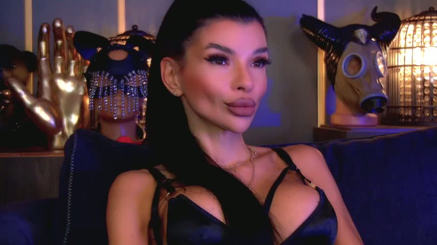 EleniaDevons Webcam Chat October 18, 2026