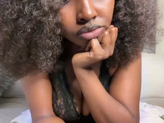 Chocolate_queen2 Webcam Chat October 18, 2026