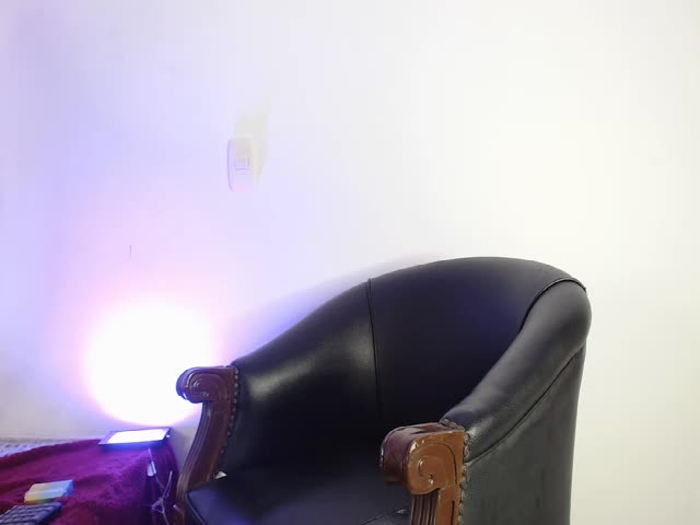 samred12 Webcam Chat October 18, 2026
