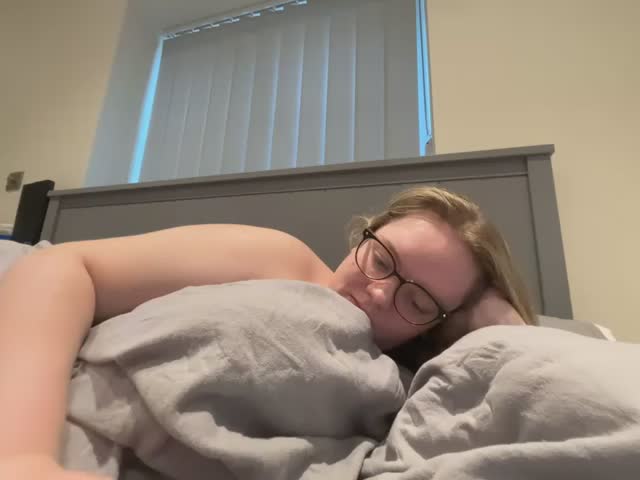 honeyyy24 Webcam Chat October 19, 2026