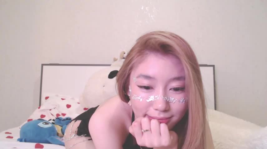 callmelunaxx Webcam Chat October 19, 2026