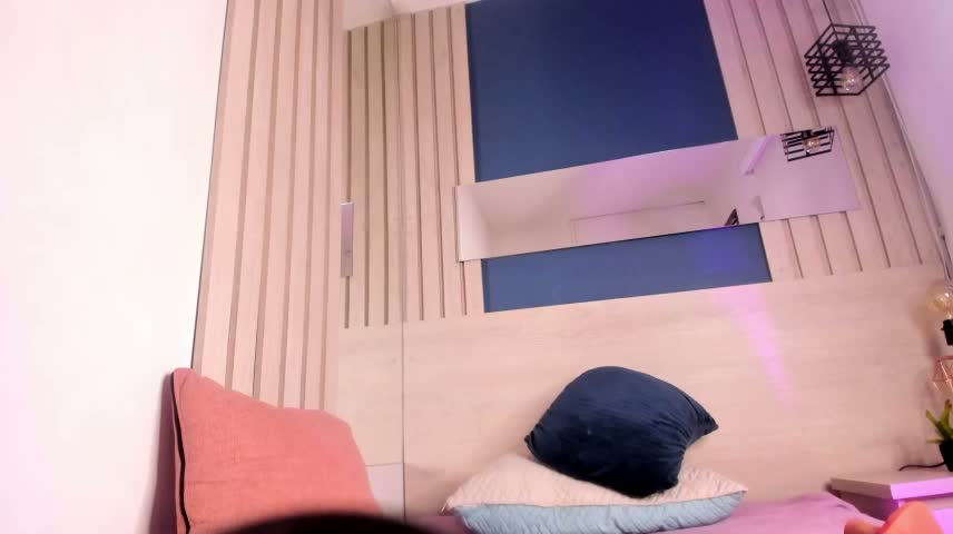 miel_gomez Webcam Chat October 19, 2026