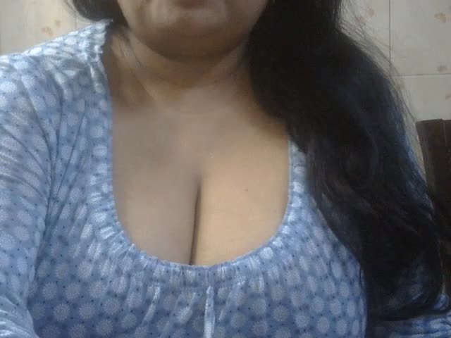 Indri_Bhabhi Webcam Chat October 19, 2026