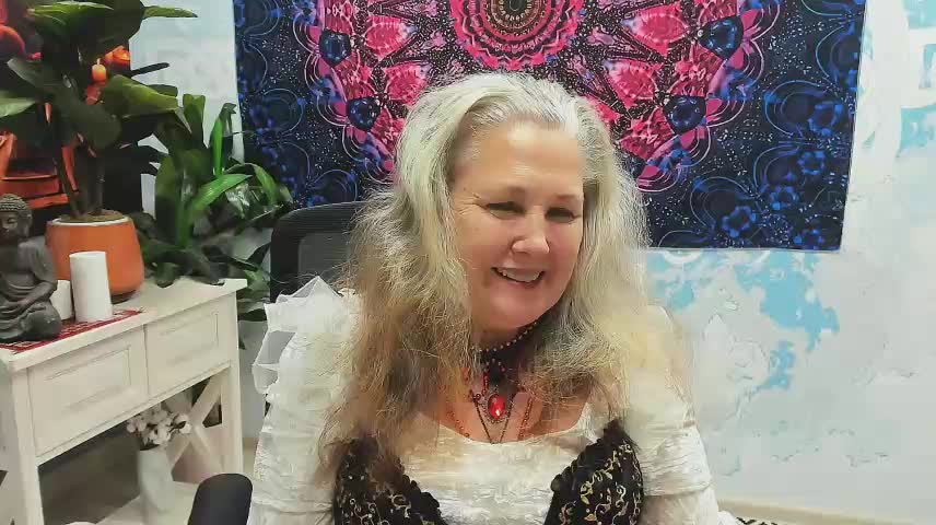 LilaMaharani Webcam Chat October 19, 2026