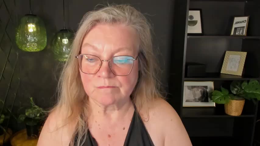 NataliMellow Webcam Chat October 19, 2026