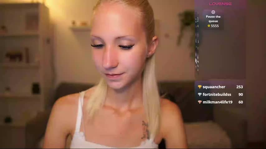 PiperPerri18 Webcam Chat October 19, 2026