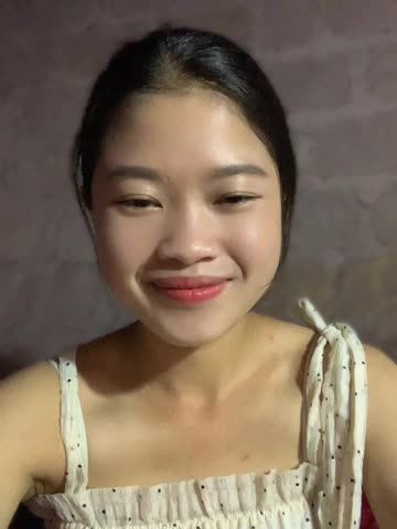 LilyLily68 Webcam Chat October 19, 2026