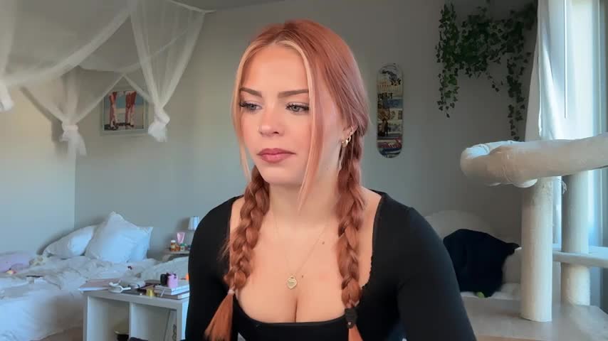 lilianjade Webcam Chat October 19, 2026