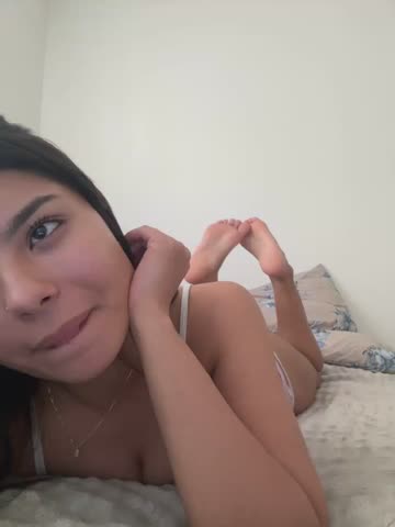 nicolemrts Webcam Chat October 19, 2026