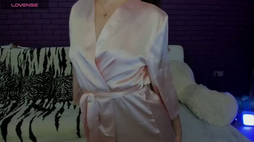 GlowMimi Webcam Chat October 19, 2026