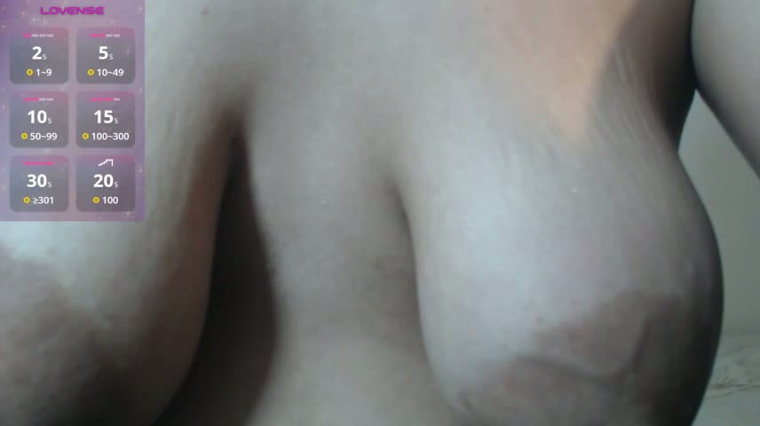 Emmaray33 Webcam Chat October 19, 2026