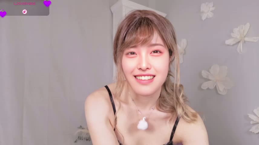 sakura-ch- Webcam Chat October 19, 2026