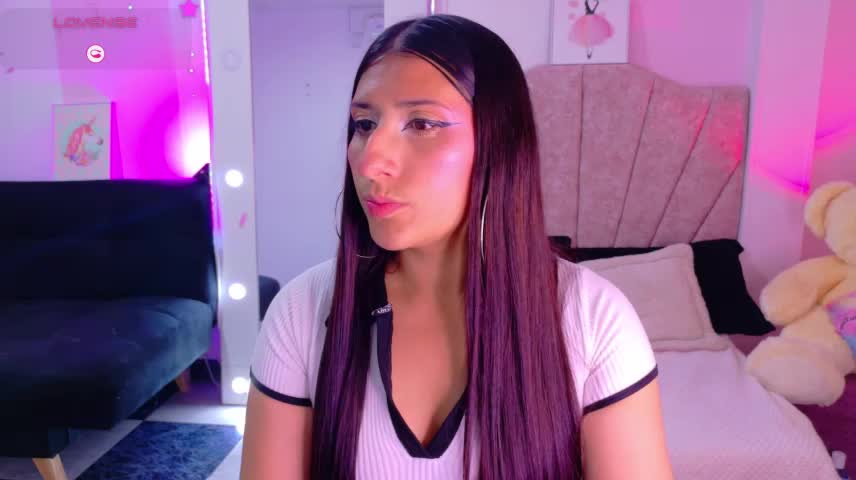 Sara_Blum Webcam Chat October 19, 2026