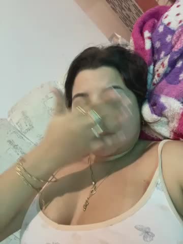 roxi-fox Webcam Chat October 19, 2026