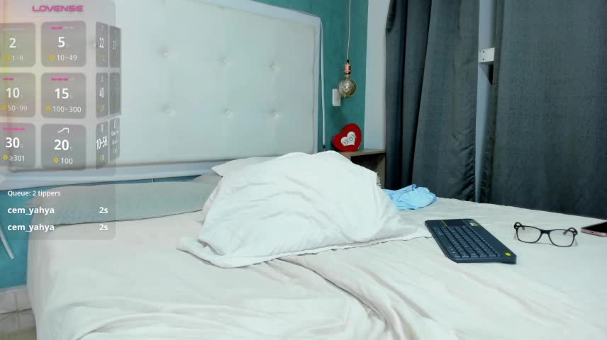 victoriaalux Webcam Chat October 19, 2026