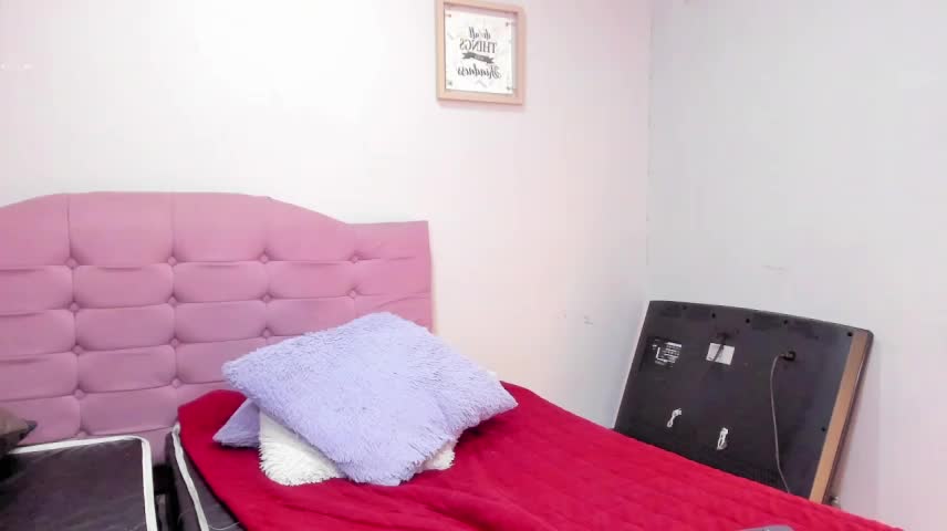 kitty97_ls Webcam Chat October 19, 2026