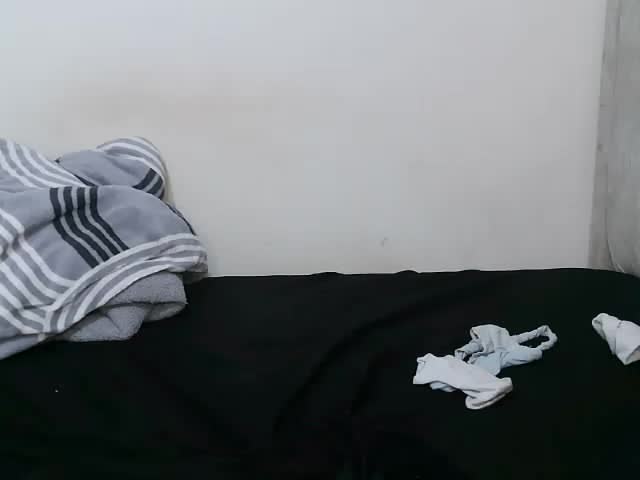 Africanpetitee Webcam Chat October 19, 2026