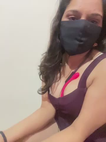 nishahotyy Webcam Chat October 19, 2026