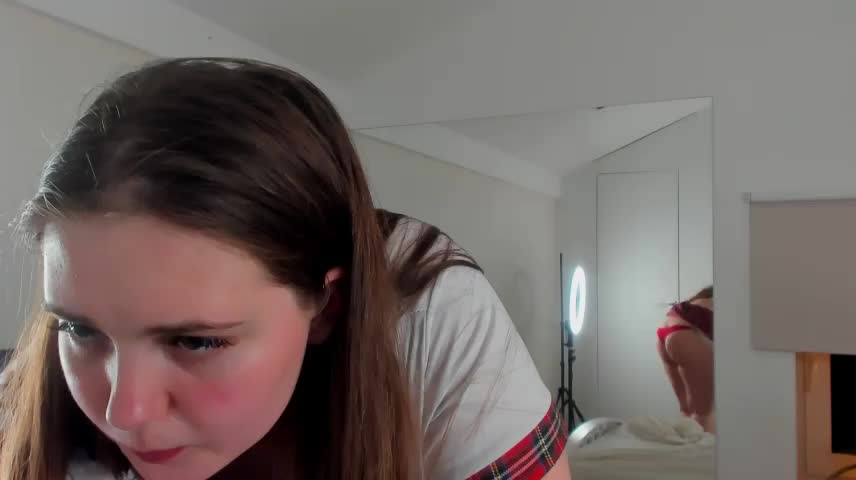 _Mila_Moore Webcam Chat October 19, 2026
