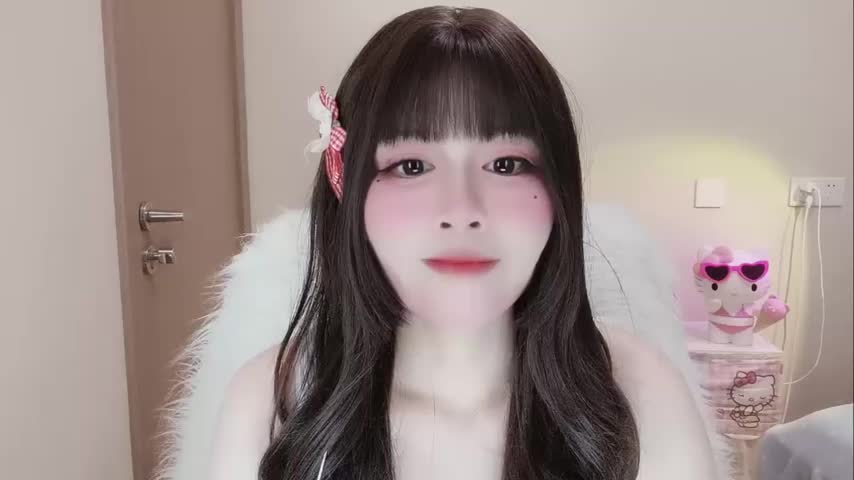 -zhuzhu-999- Webcam Star October 19, 2026