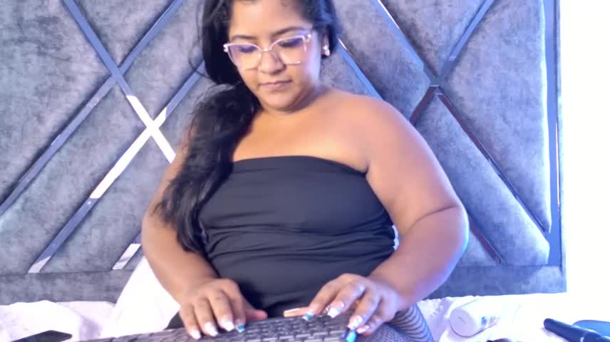 Slutty_Vicky Webcam Chat October 19, 2026