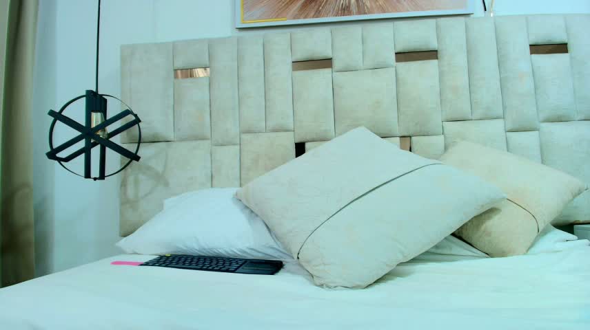 Sofia_Bloom__ Webcam Chat October 19, 2026