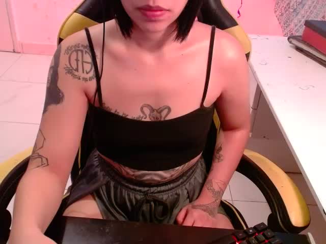 lana_kross Webcam Chat October 19, 2026