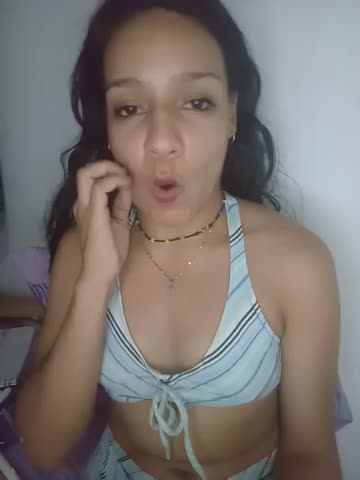 Luna_petite69 Webcam Chat October 19, 2026