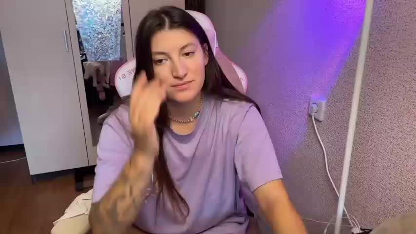 Katrin__kiss Webcam Chat October 19, 2026