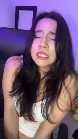HollyPeachh Webcam Chat October 19, 2026