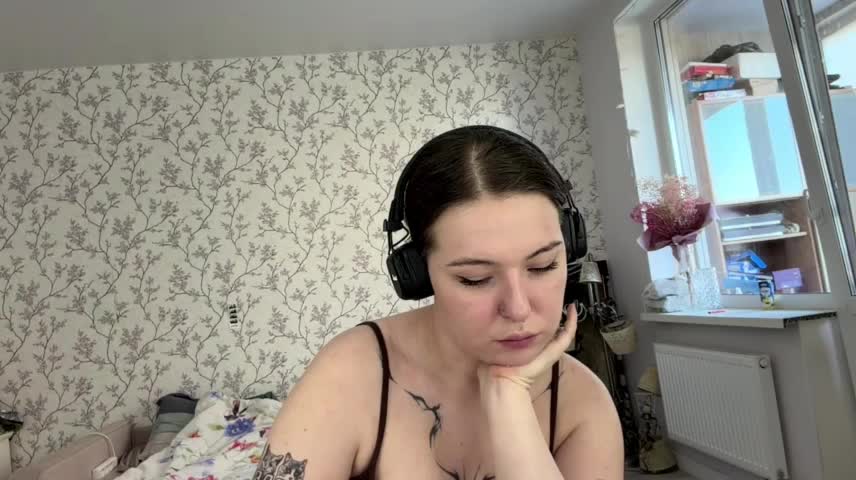 ElizbethPizza Webcam Chat October 19, 2026