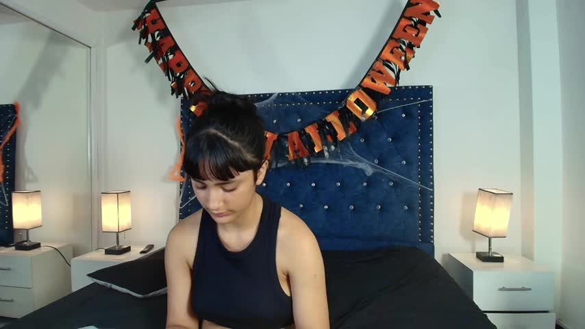 Damian_and_roxanne Webcam Chat October 19, 2026