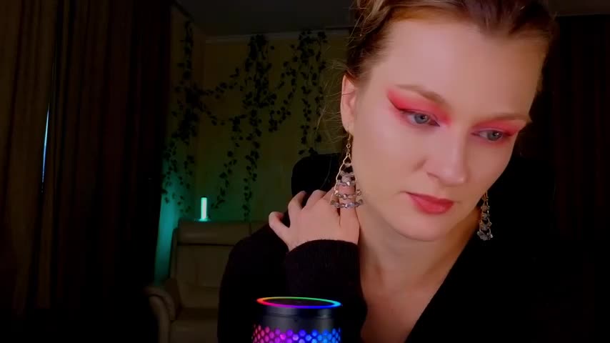 MysticVenus_ Webcam Star October 19, 2026