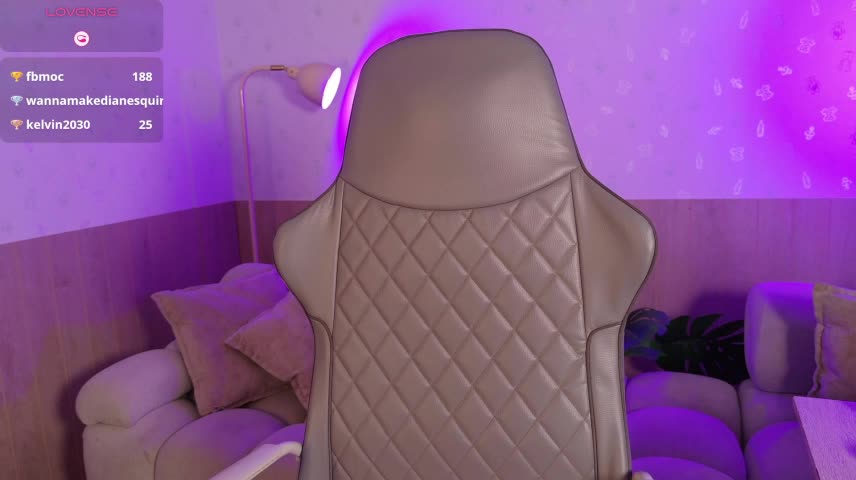 _EmilyRouge_ Webcam Chat October 19, 2026