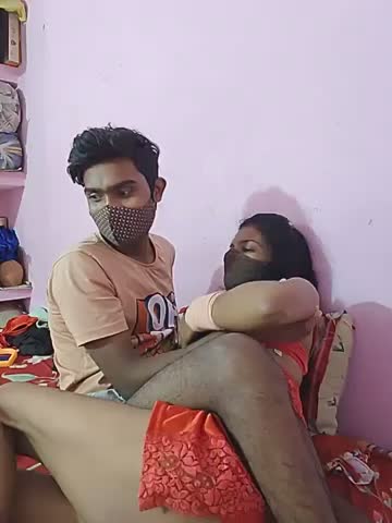 Hotty_couple12 Webcam Chat October 19, 2026